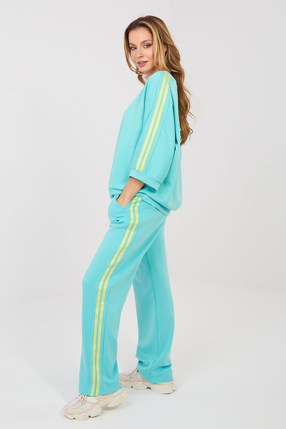 Set model 225551 Rue Paris