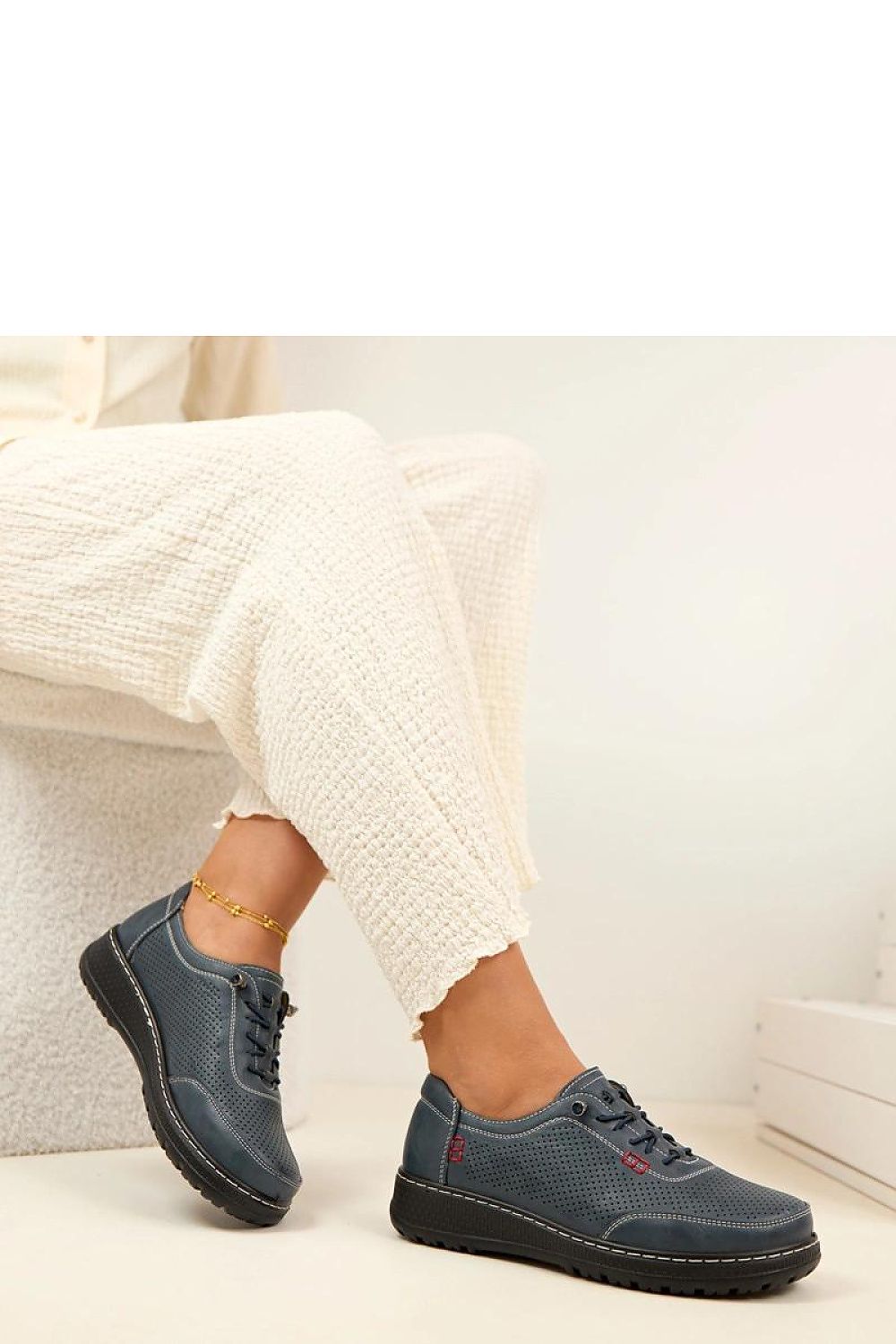 Half shoes model 225599 Solea