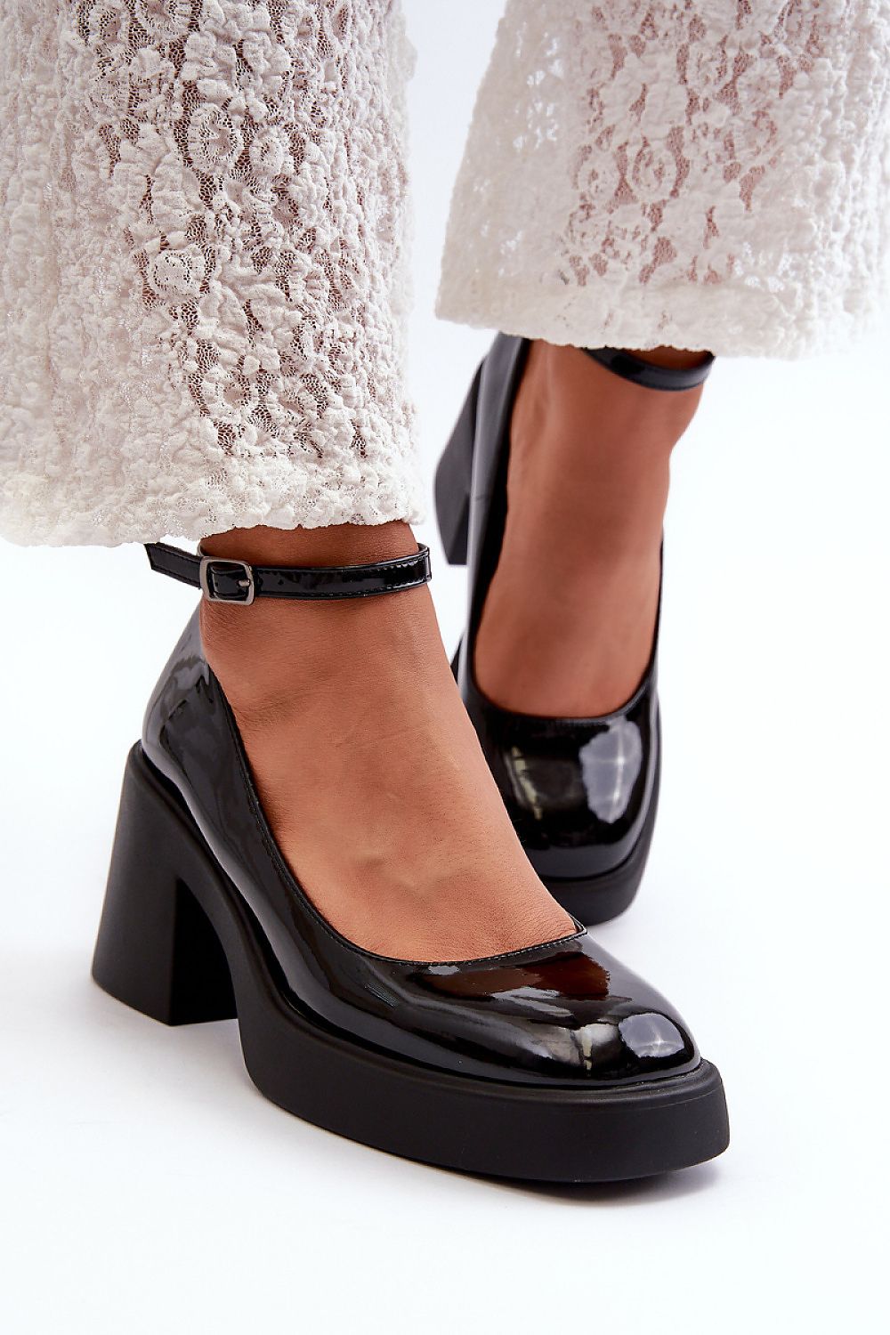 Heel pumps model 225608 Step in style