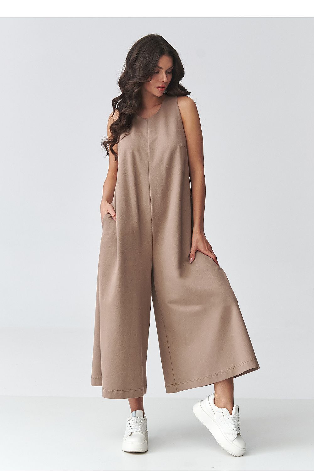 Suit model 225671 Makadamia