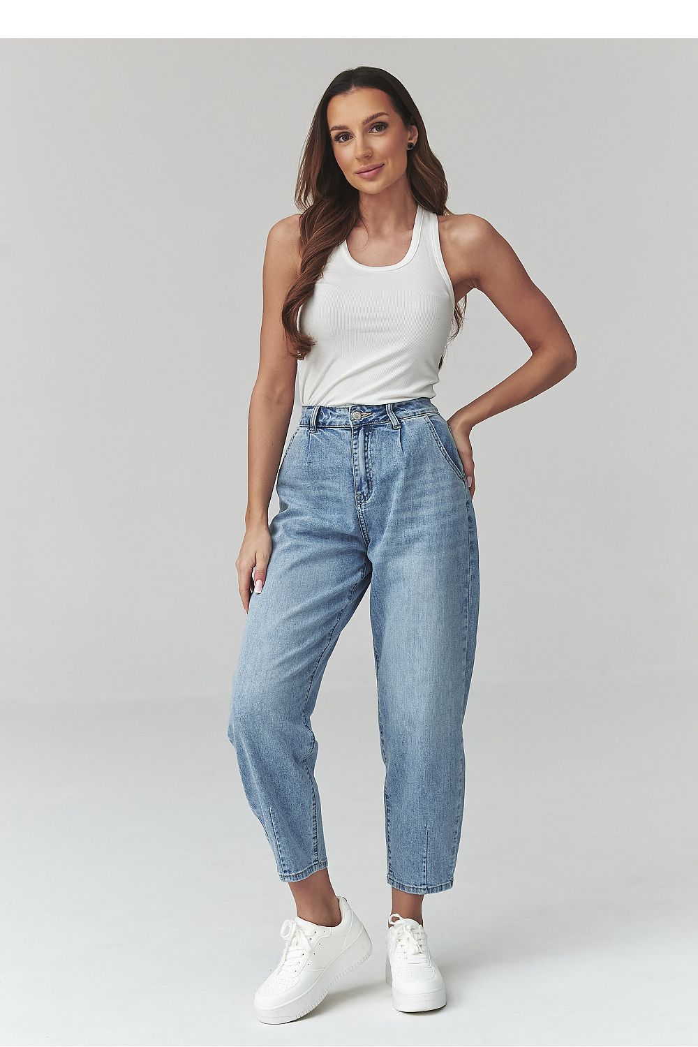 Jeans model 225703 Makadamia