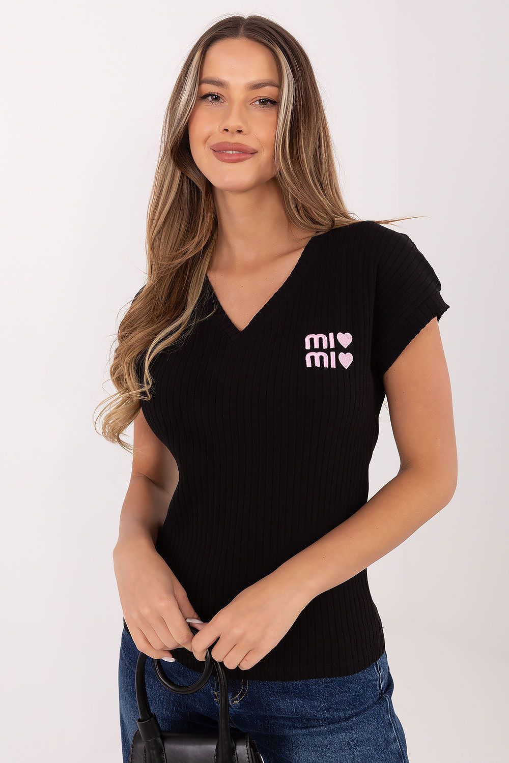 Blouse model 226139 Relevance