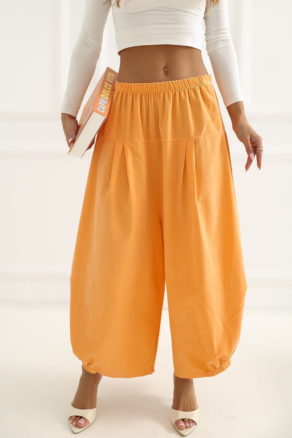 corduroy trousers model 226454 Italy Moda