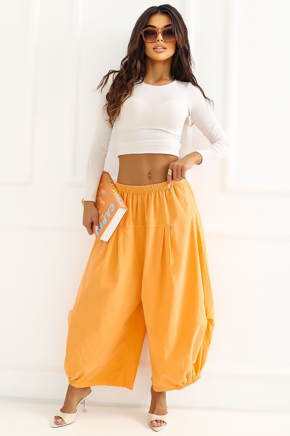 corduroy trousers model 226454 Italy Moda