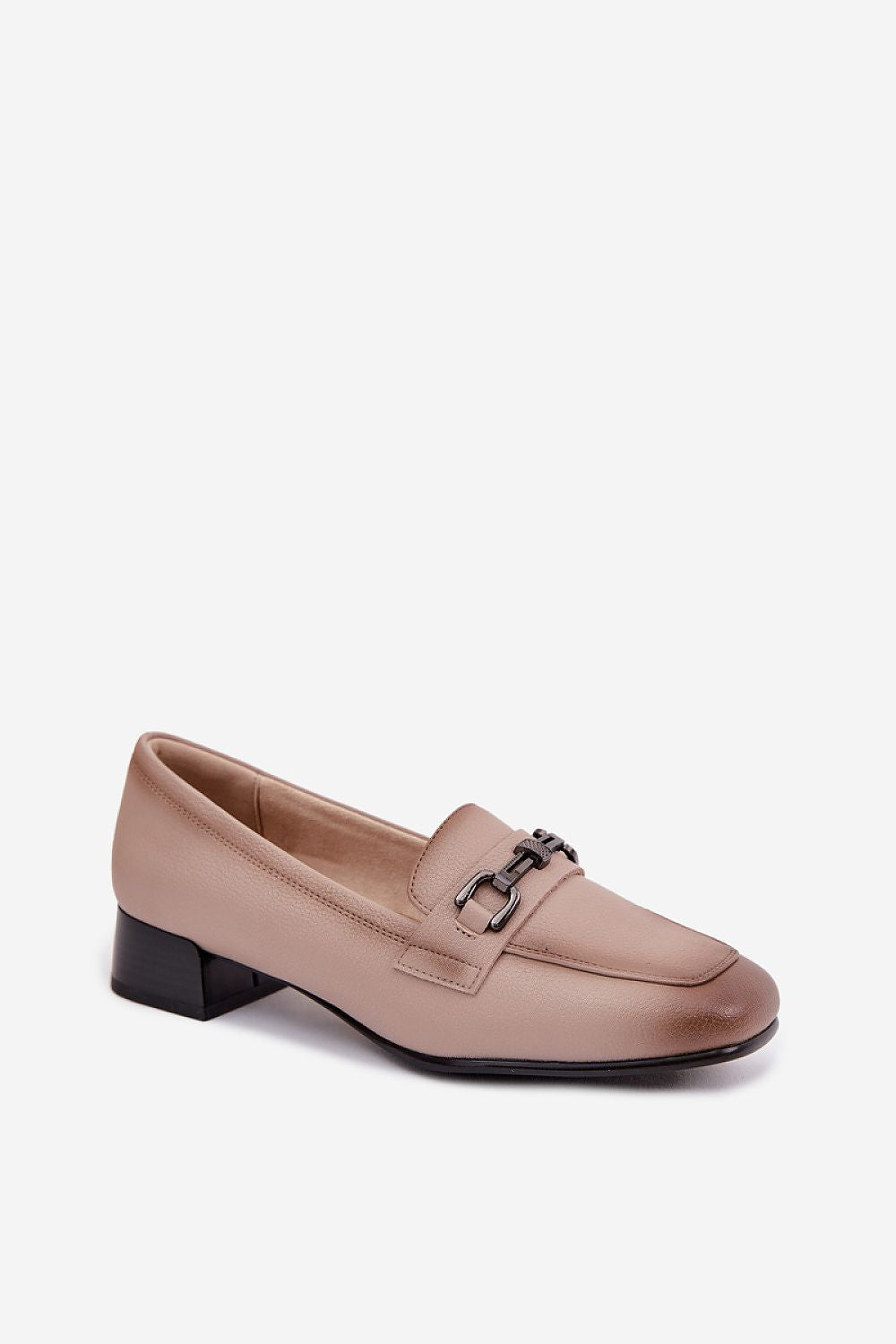 Heeled low shoes model 226492 Step in style