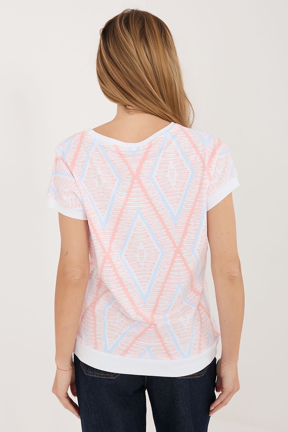 Blouse model 227040 Relevance