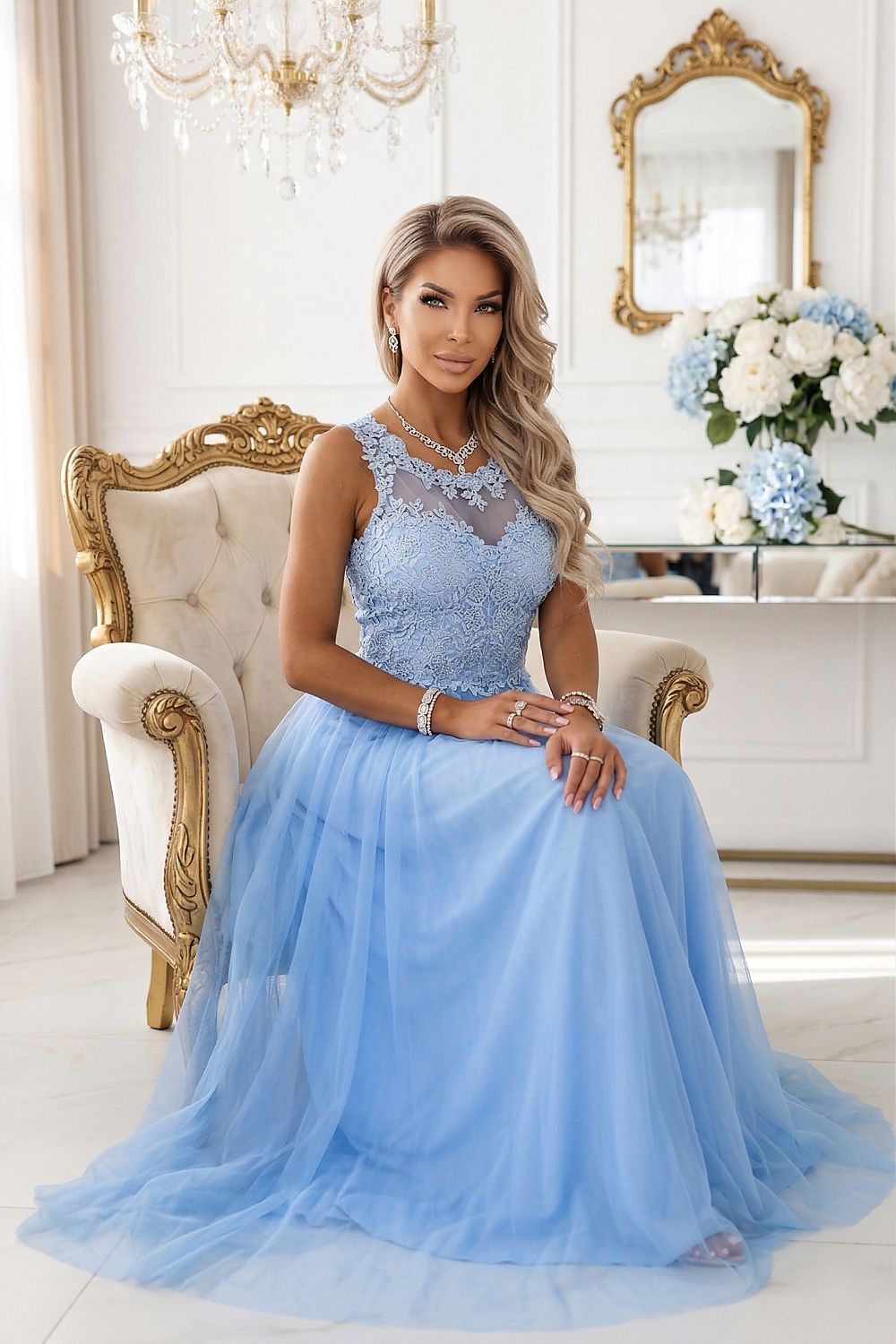 Long dress model 227063 Numoco