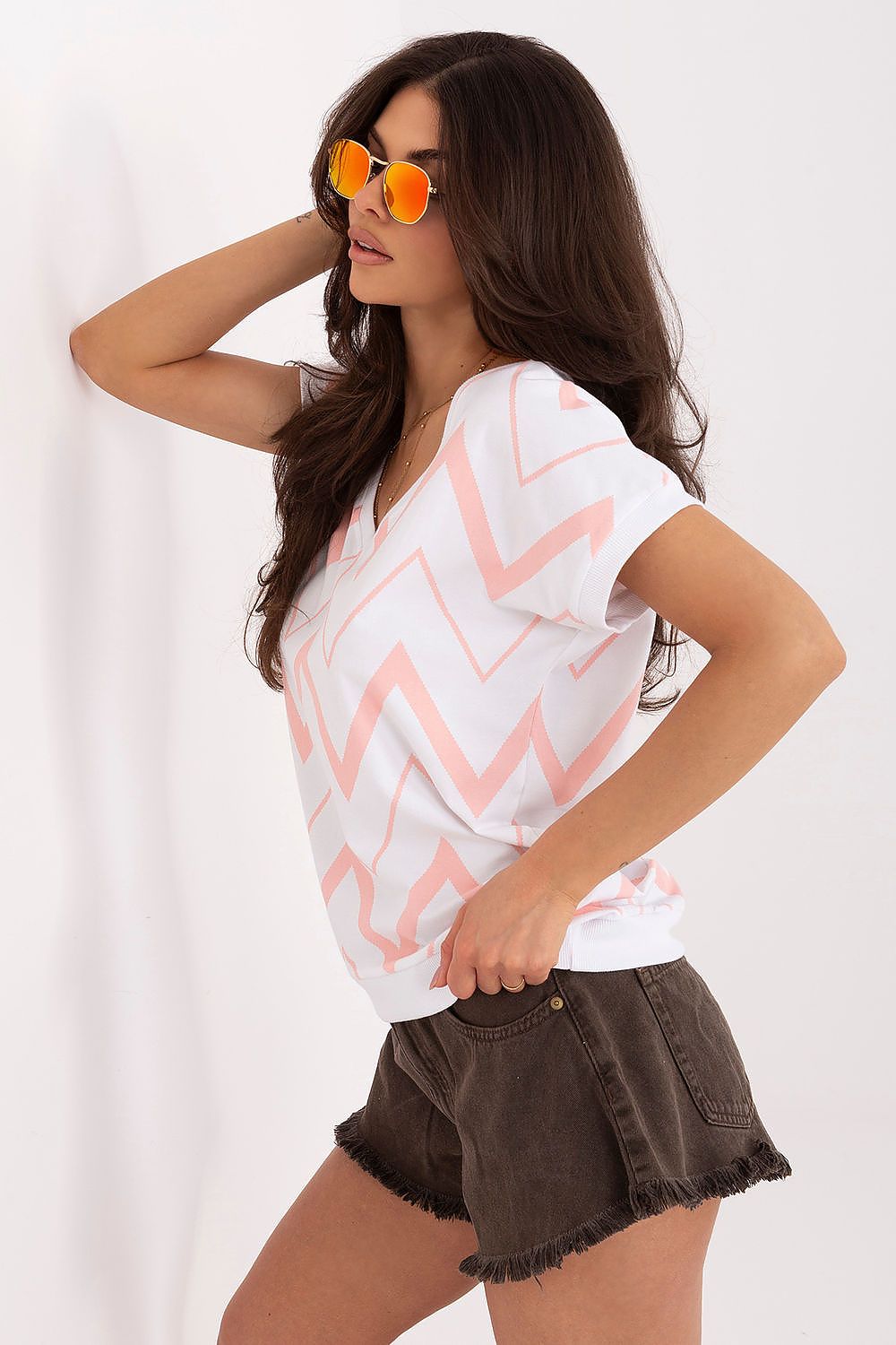 Blouse model 227303 Relevance