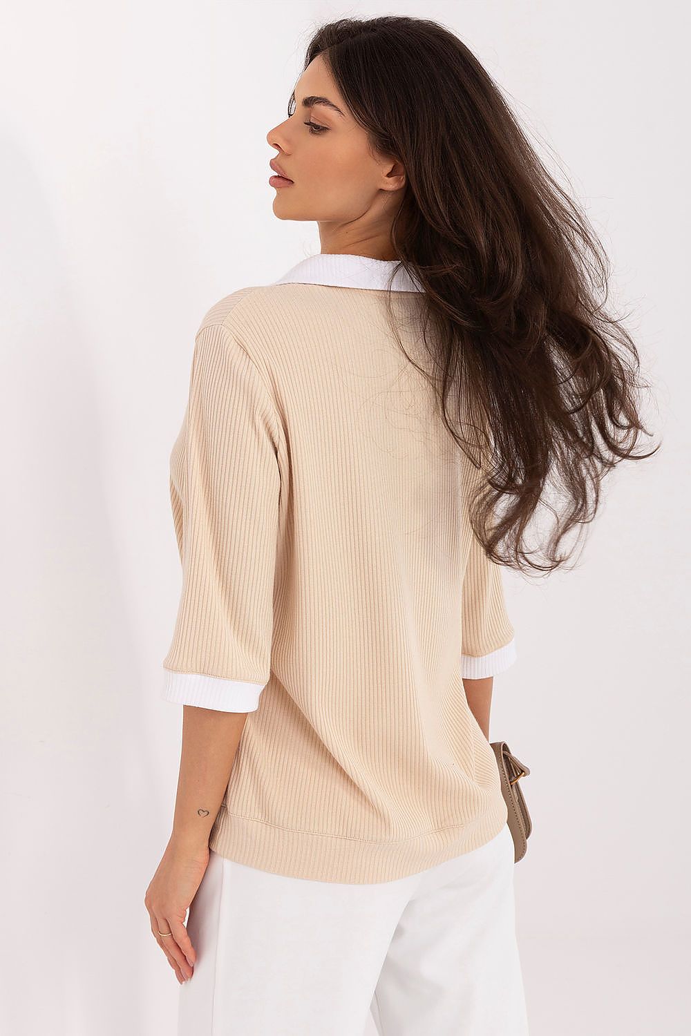 Blouse model 227322 Lakerta