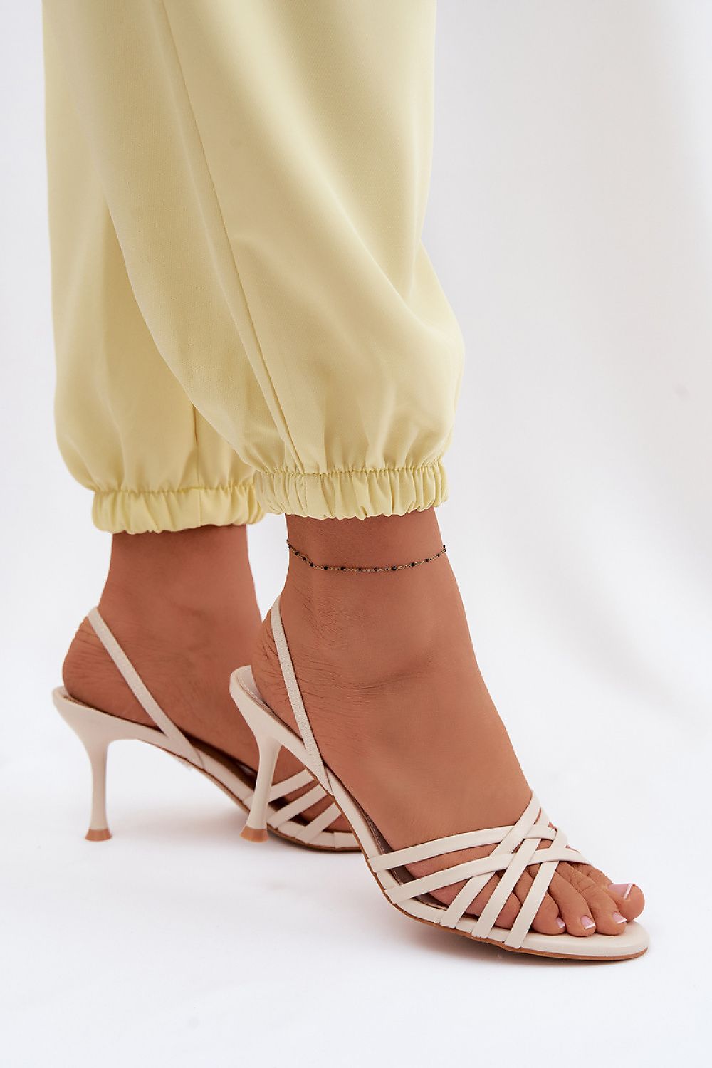 Heel sandals model 227438 Step in style