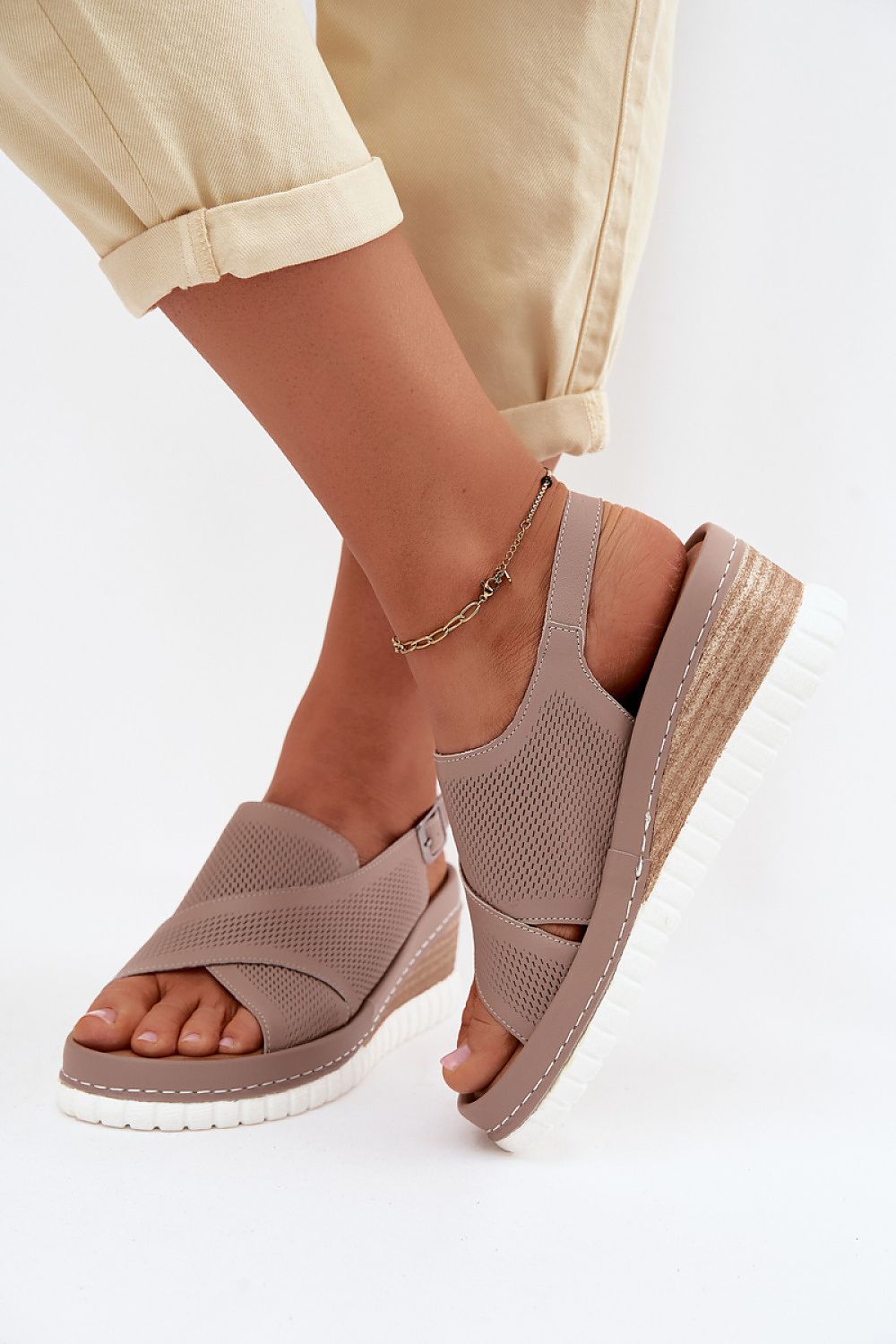 Buskin model 227897 Step in style