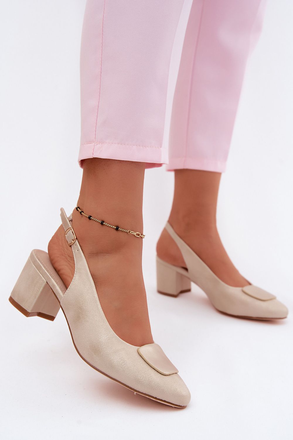 Heel sandals model 227919 Step in style