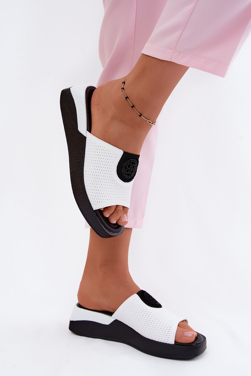 Buskin model 227932 Step in style