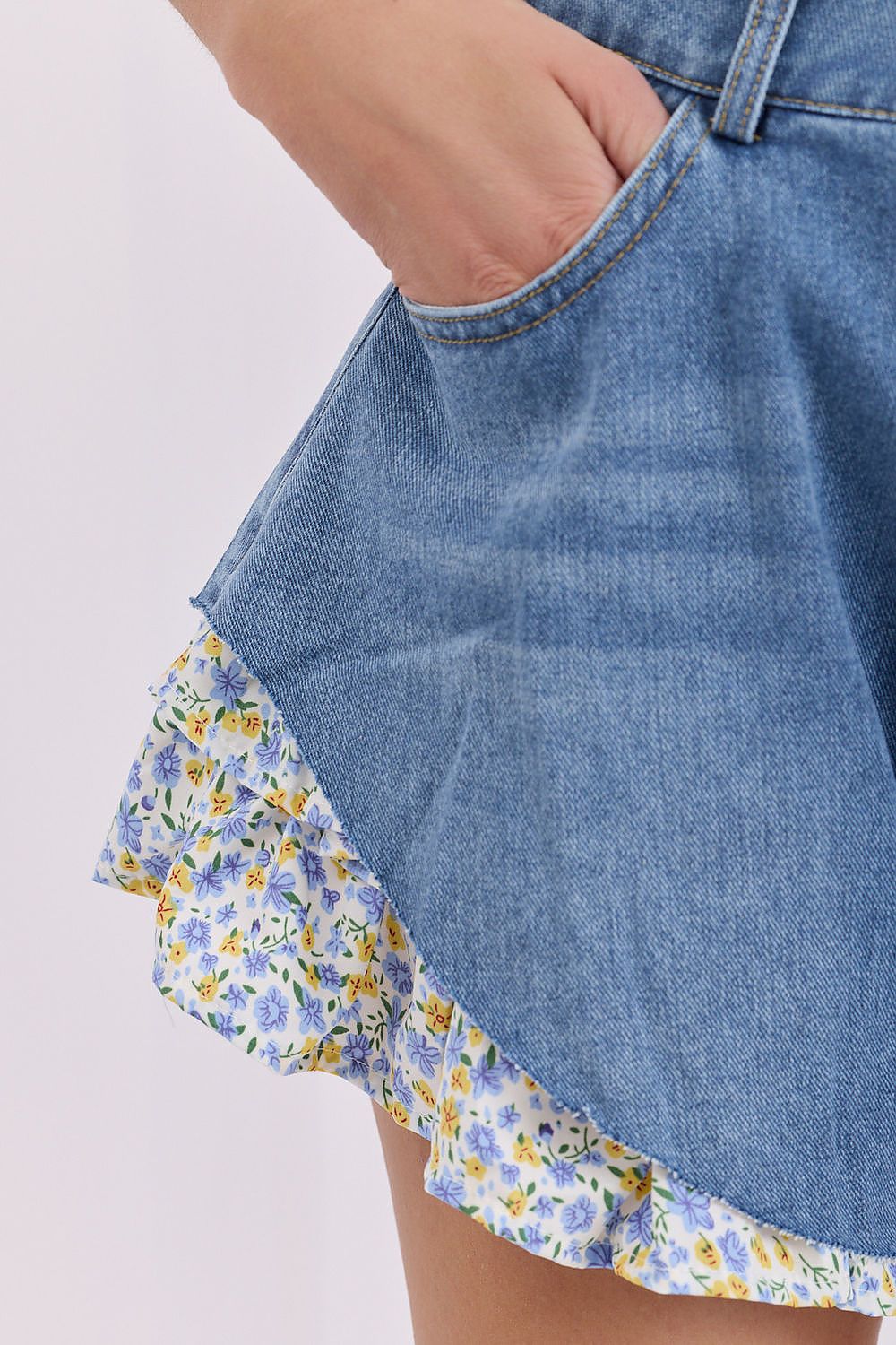 Denim shorts model 228032 Factory Price
