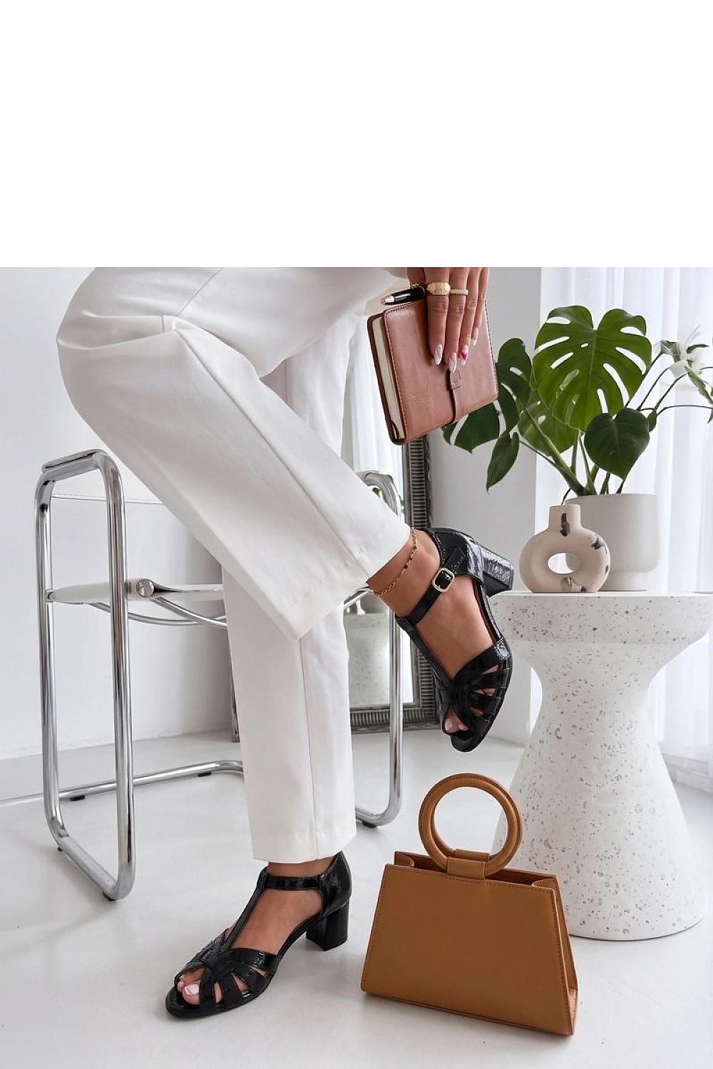 Heel sandals model 229008 Solea