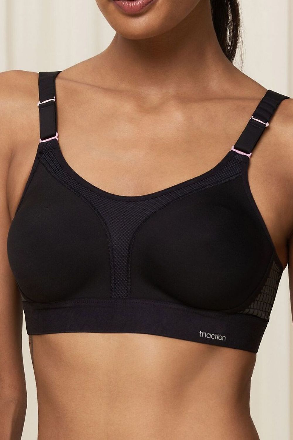 Sports bra model 229503 Triumph