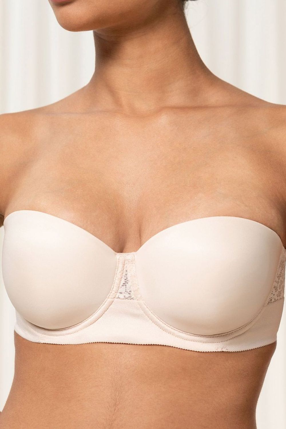 Braceless bra model 229986 Triumph