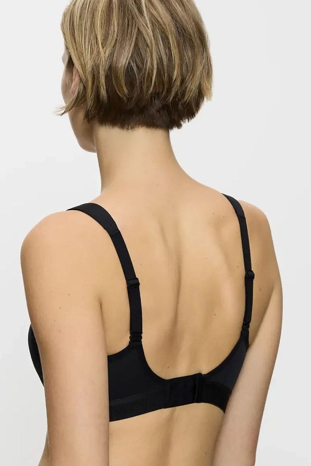 Sports bra model 230253 Triumph