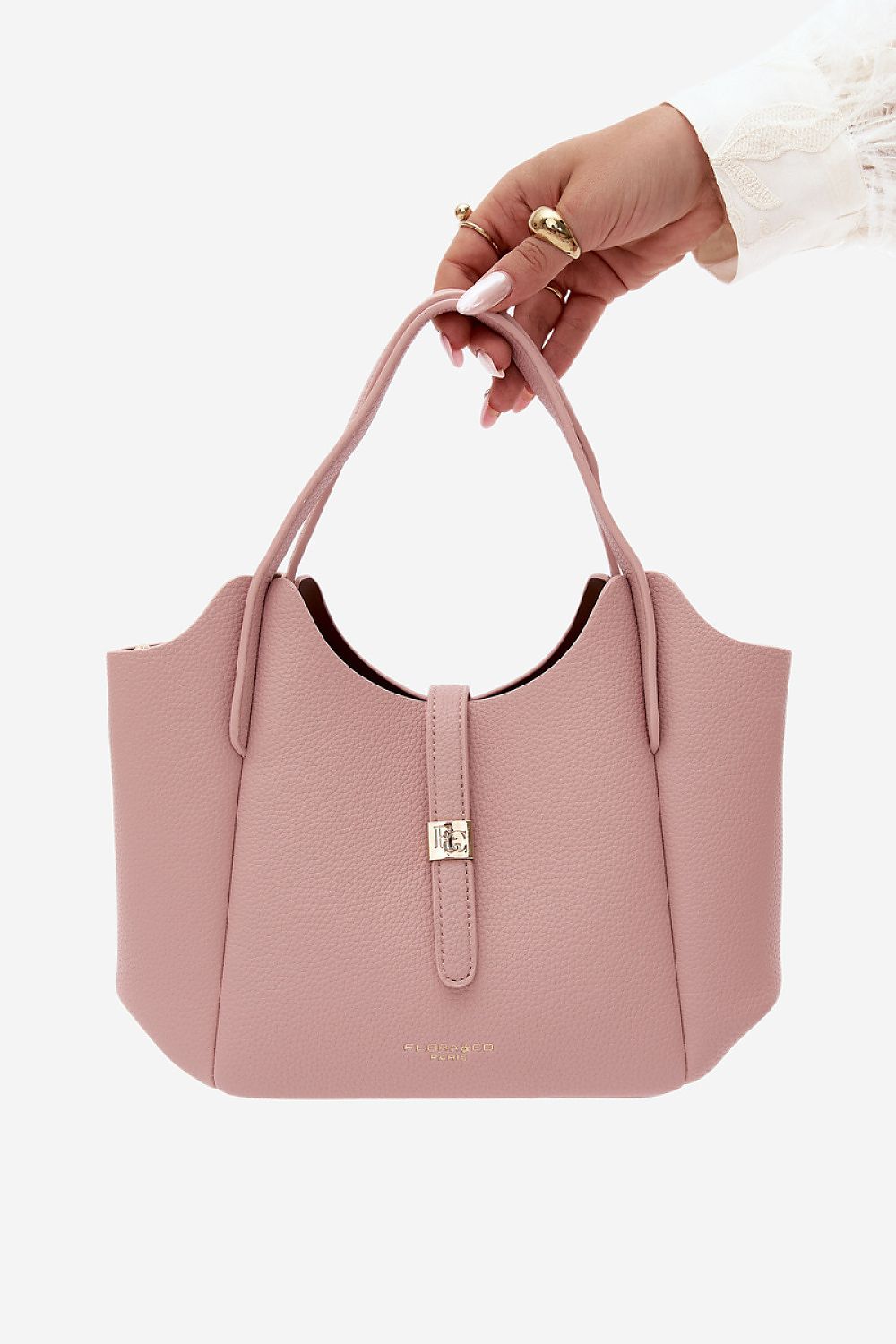 Everyday handbag model 230339 Step in style