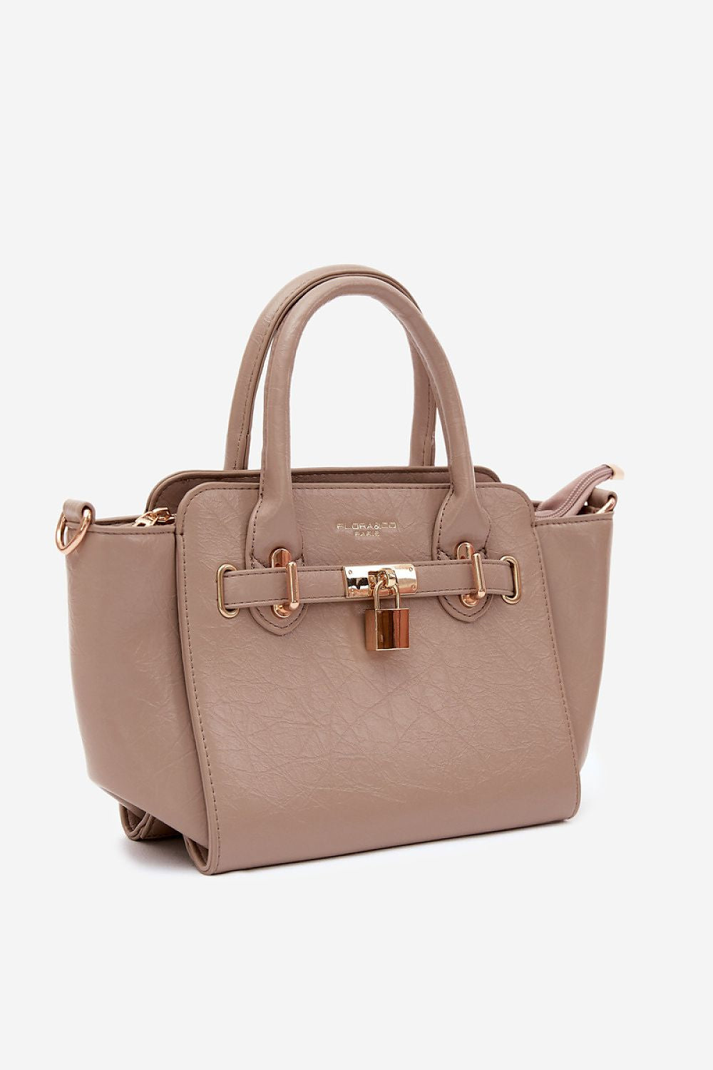Everyday handbag model 230370 Step in style