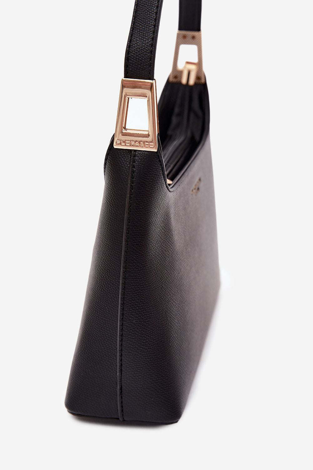 Everyday handbag model 230371 Step in style