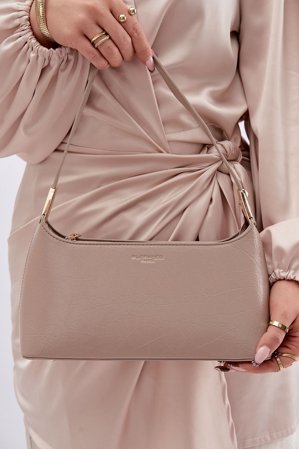 Everyday handbag model 230685 Step in style