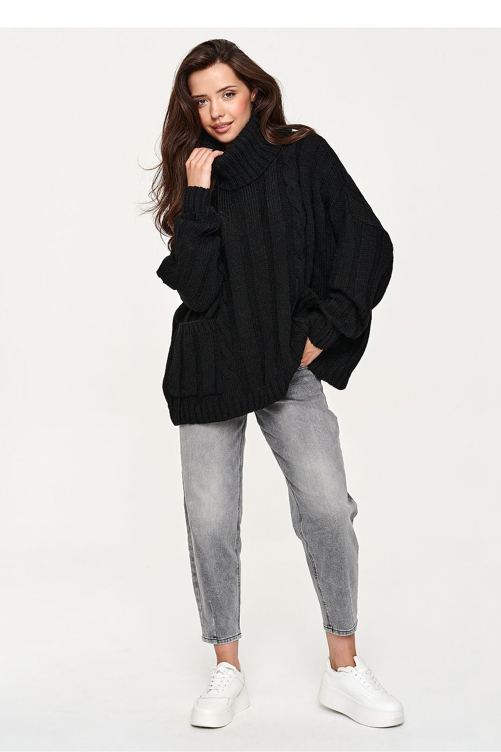 Turtleneck model 232051 Makadamia