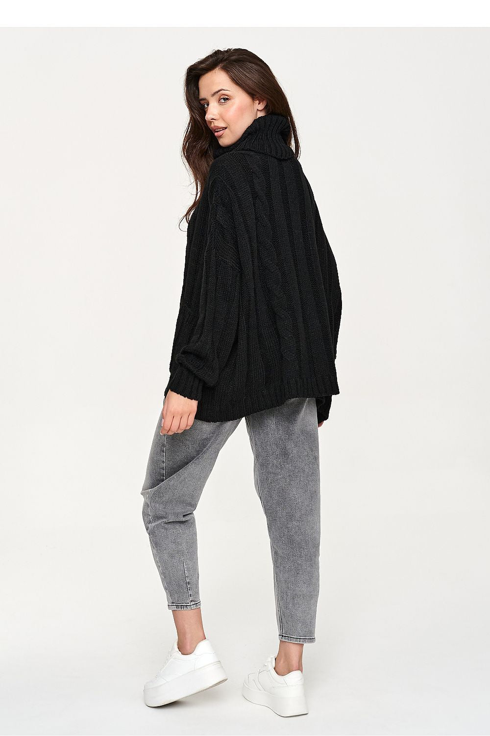 Turtleneck model 232051 Makadamia