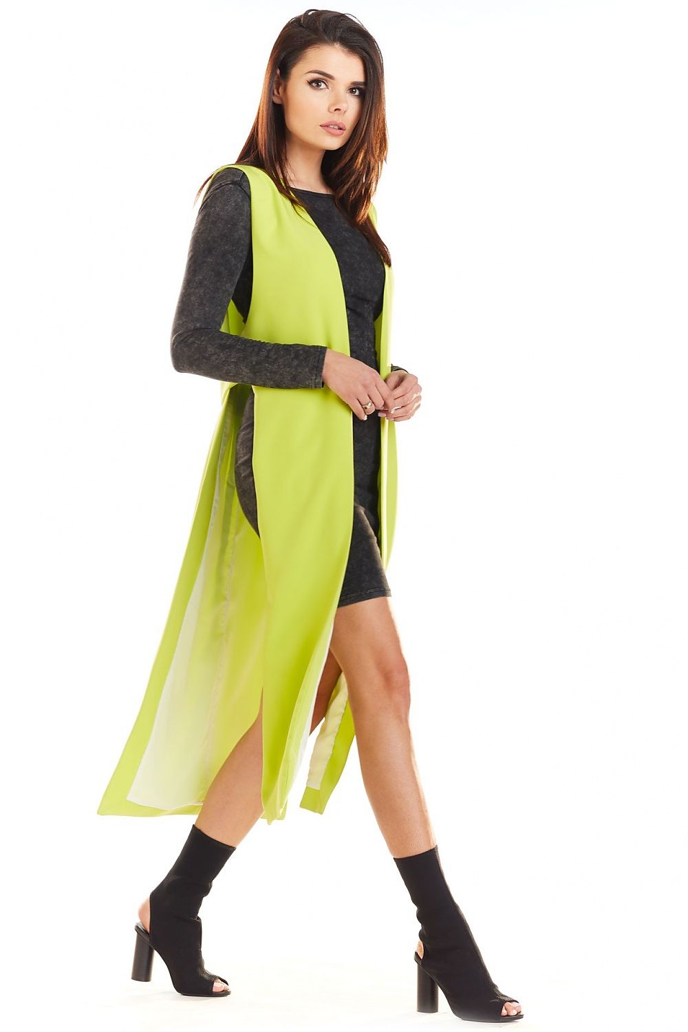 Gilet model 139938 awama