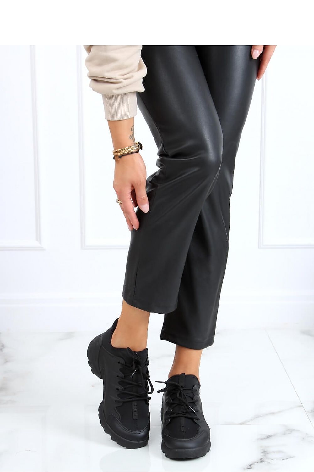 Sport Shoes model 151548 Inello