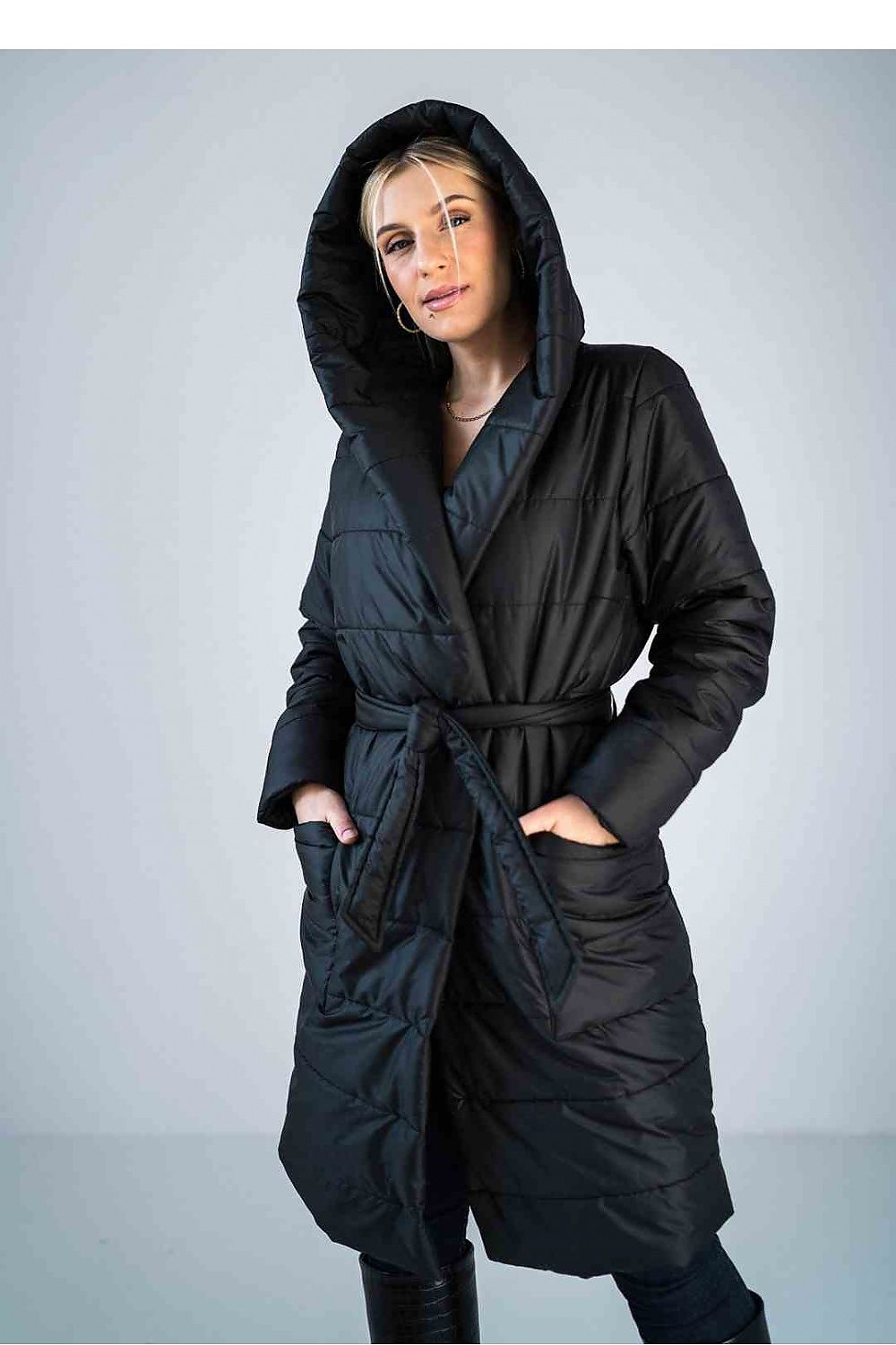 Coat model 174073 Figl