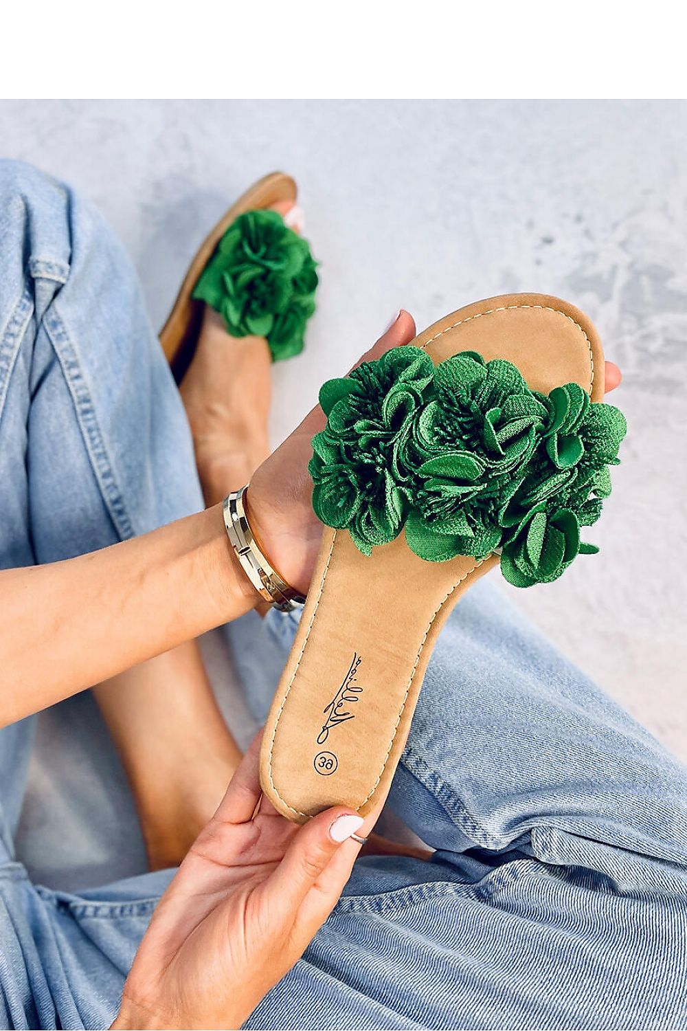 Flip-flops model 180585 Inello