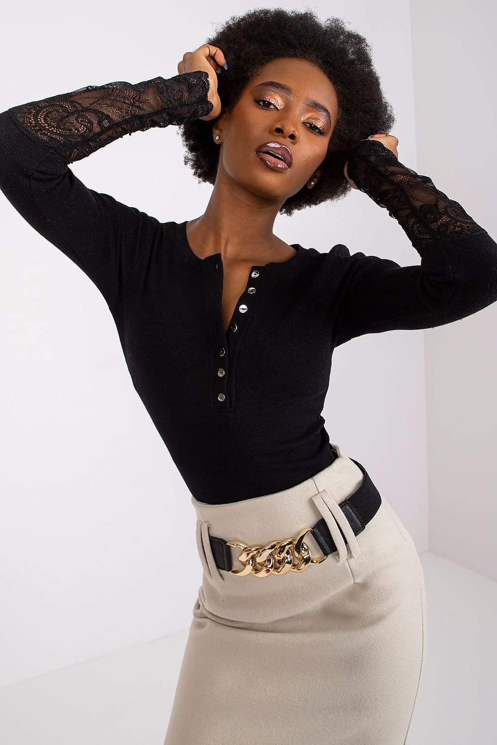 Blouse model 180885 Rue Paris