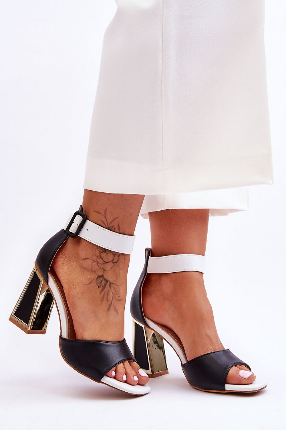 Heel sandals model 181022 Step in style