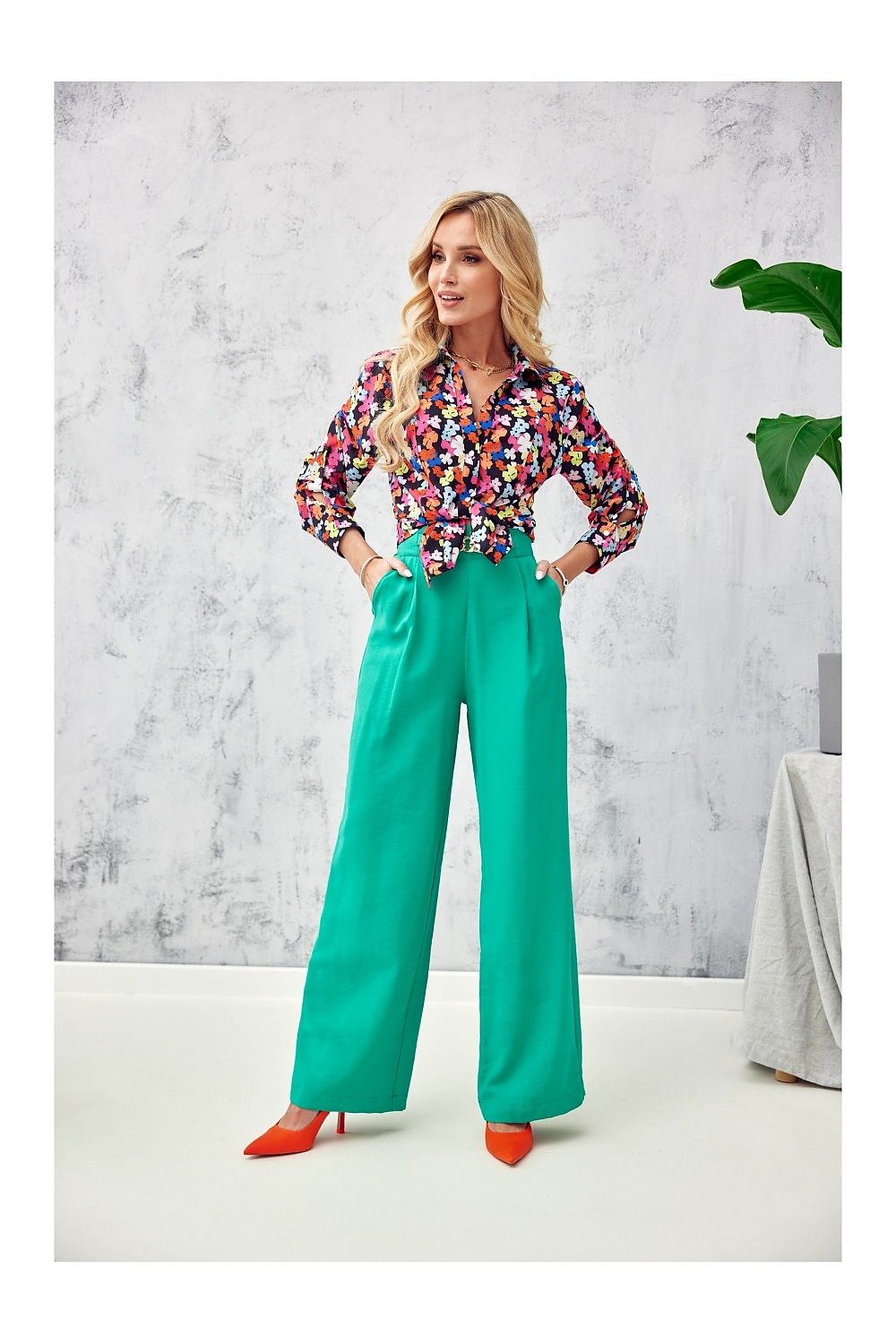 Women trousers model 182629 Roco Fashion