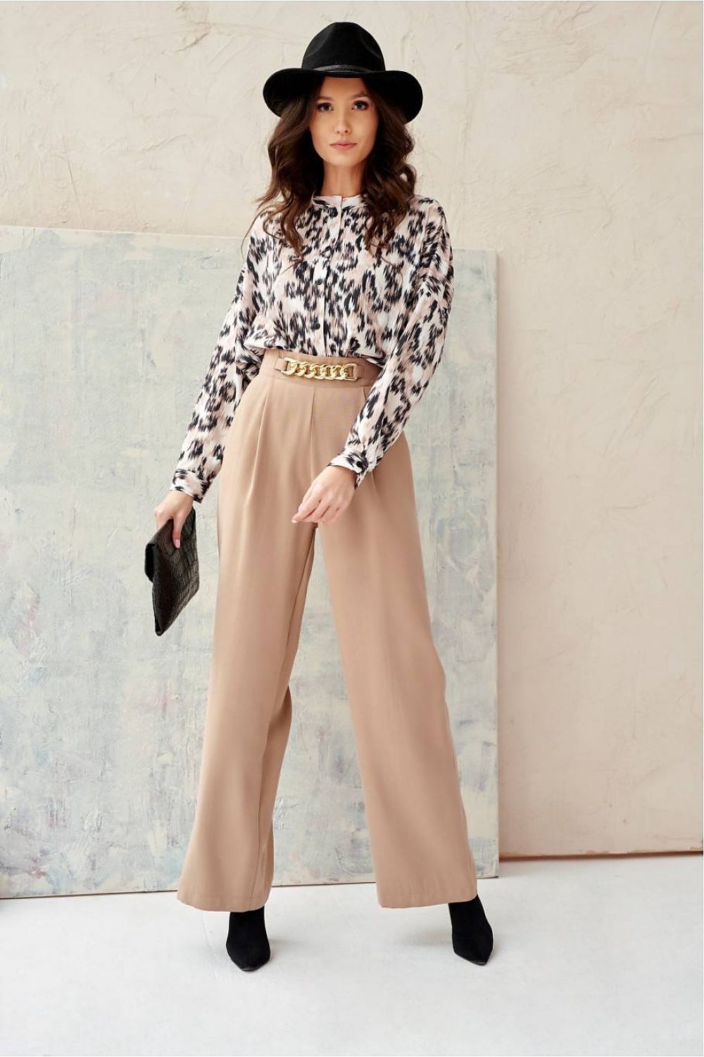 Women trousers model 182636 Roco Fashion
