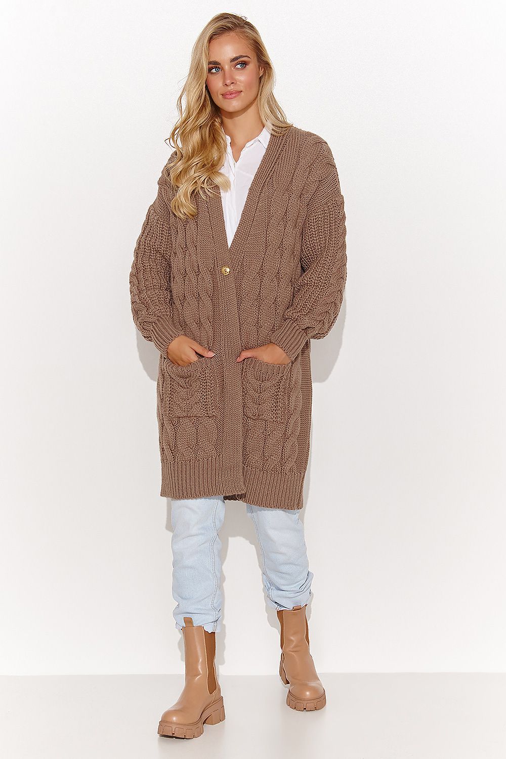 Cardigan model 184393 Makadamia