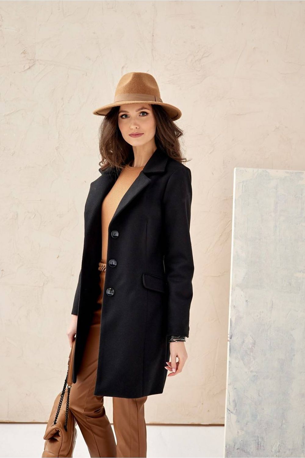 Coat model 184501 Roco Fashion