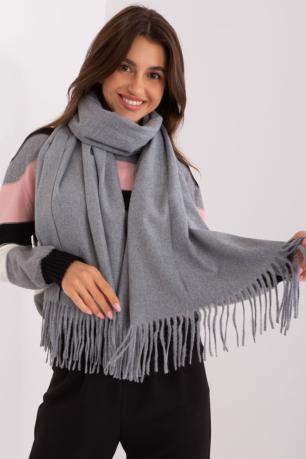 Shawl model 185894 AT
