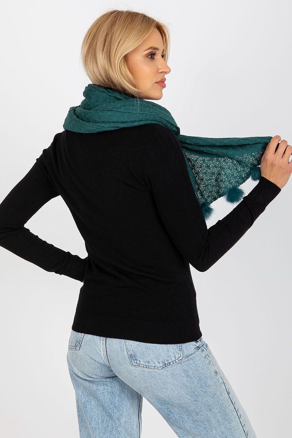 Shawl model 185904 AT