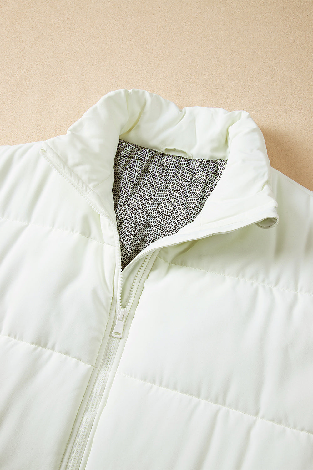 Gilet imbottito oversize con collo in tinta unita nero con cerniera
