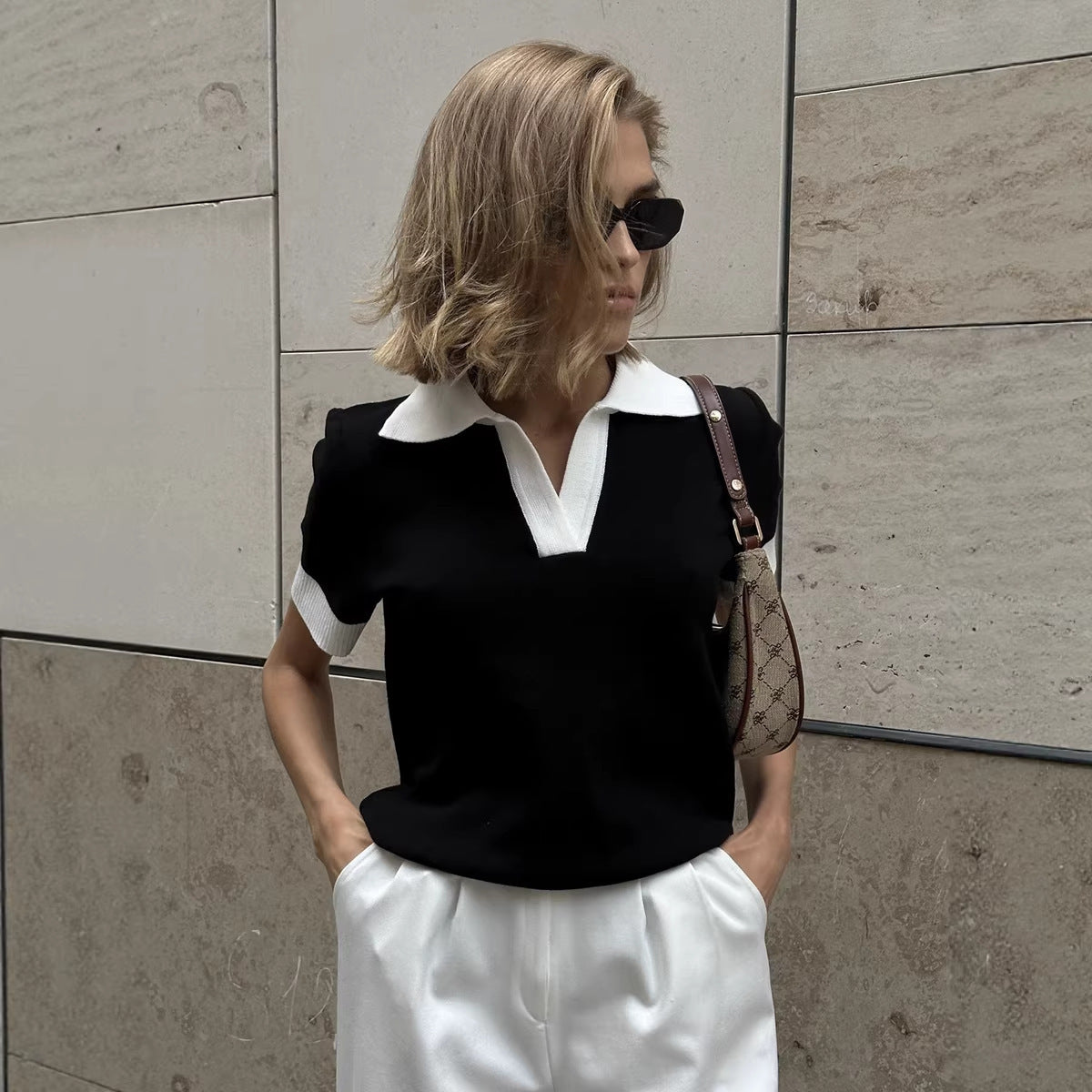 Elegant Commuter Polo-Neck Contrast-Color Loose Knit Top