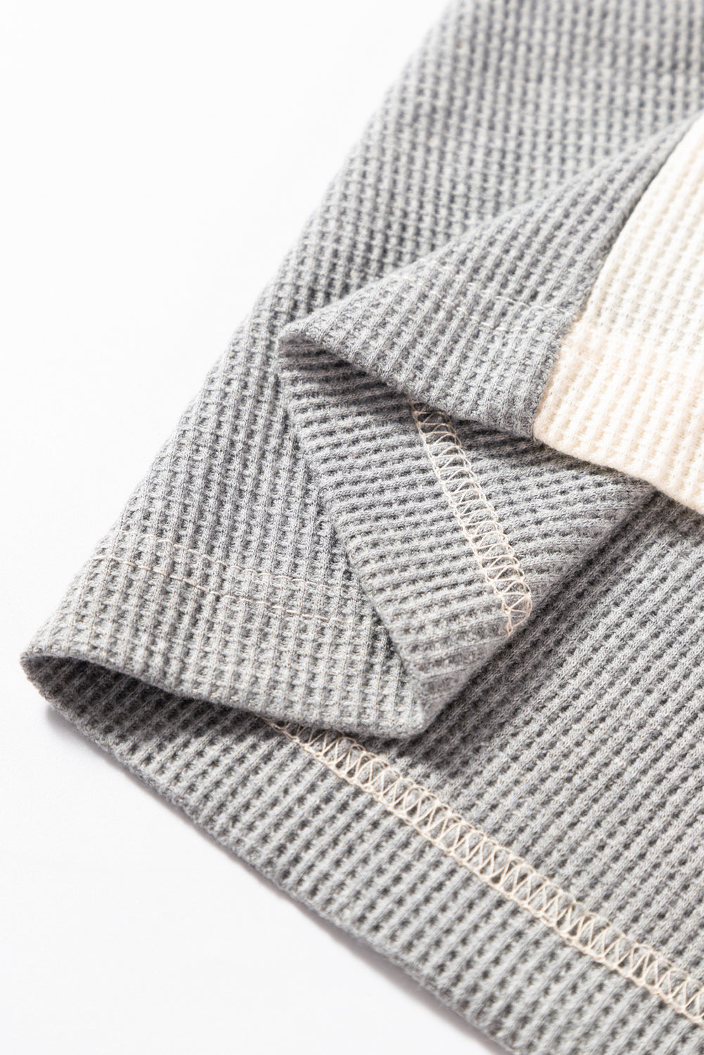 Cardigan frontale aperto con tasca patchwork a righe nere