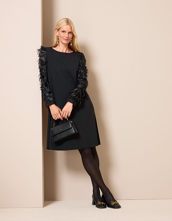 Festliche Damenmode: Stilvolle Looks für die Feiertage 2025