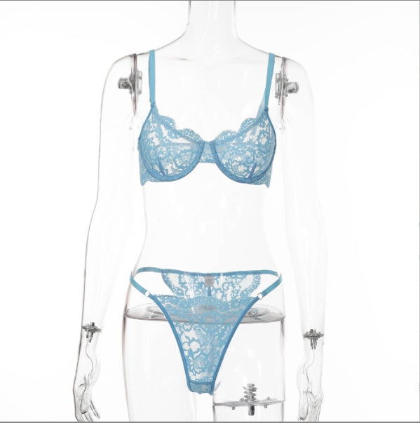 Abito da donna in pizzo con ferretto alla moda