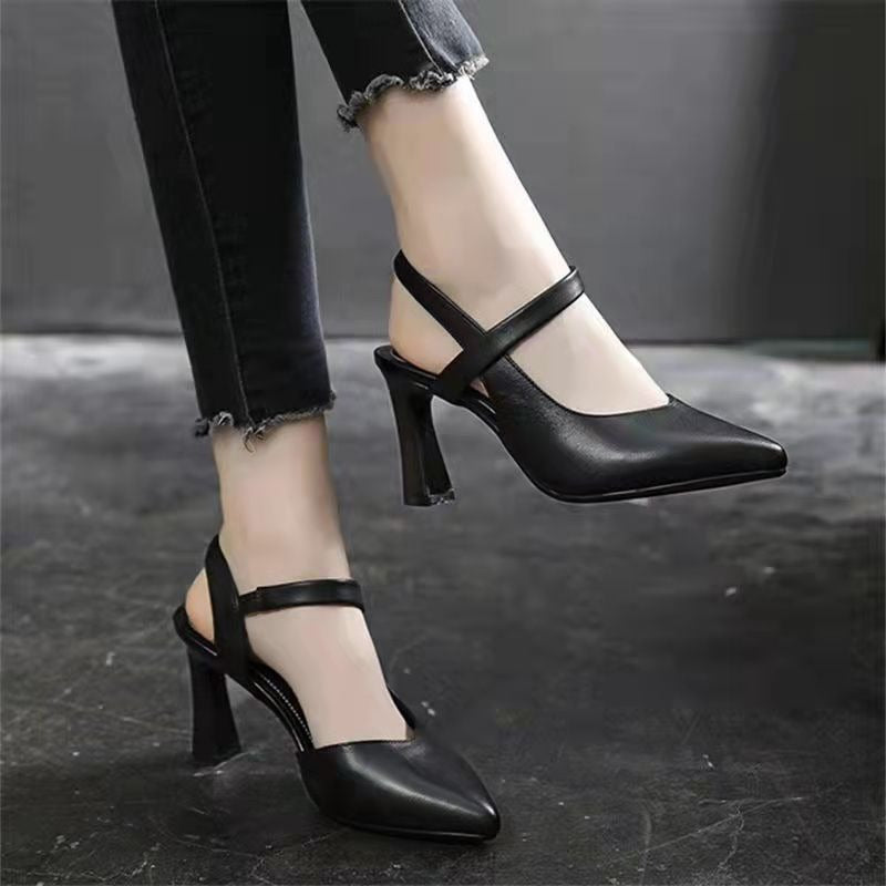 Summer New Sharp Headed Baotou Versatile Thick Heels with Mom's Sandals