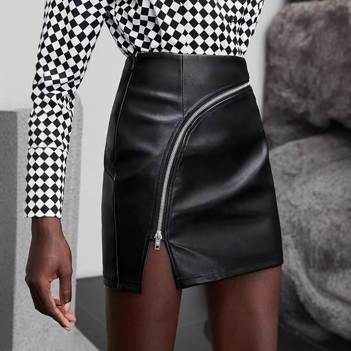 Hip-hugging Patchwork Skirt With A Zipper And Slit