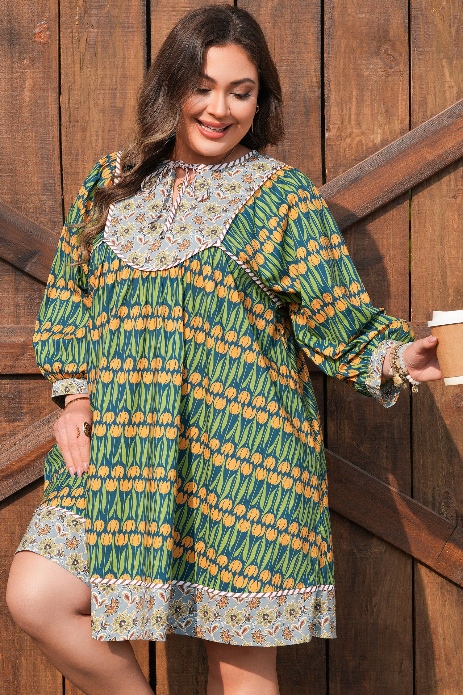 Green Plus Size Mixed Floral Print Striped Trim Loose Mini Dress