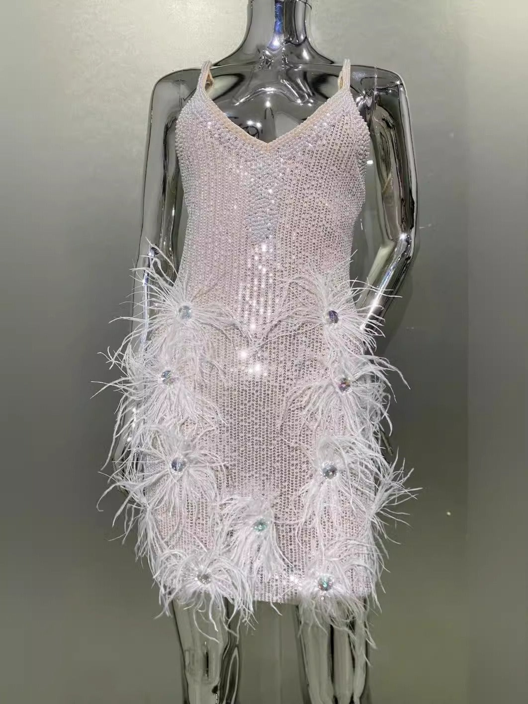 Summer sparkling diamond feather sexy low-cut sequin suspender dress luxury socialite party dress