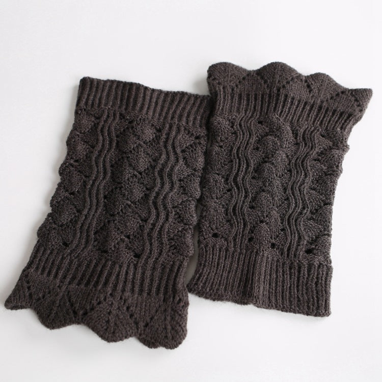 Women's Warm Fashionable Short Hollow Socks